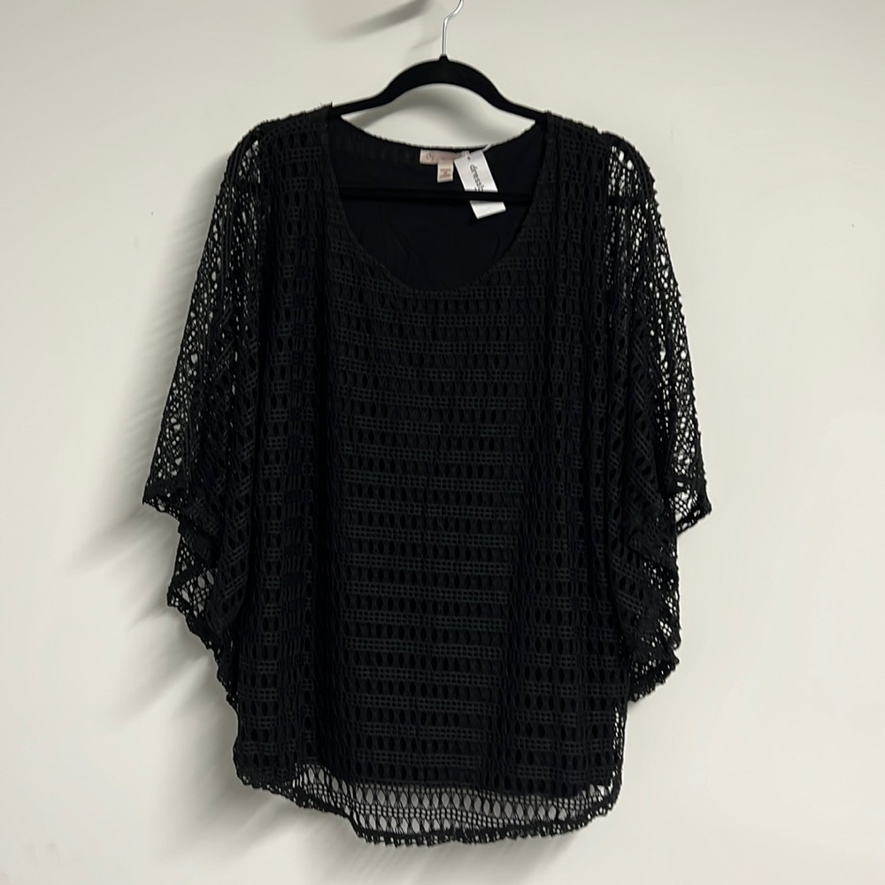 Dressbarn - Tank with Knitted Poncho Cover/Sleeves. Black. Size 1X.